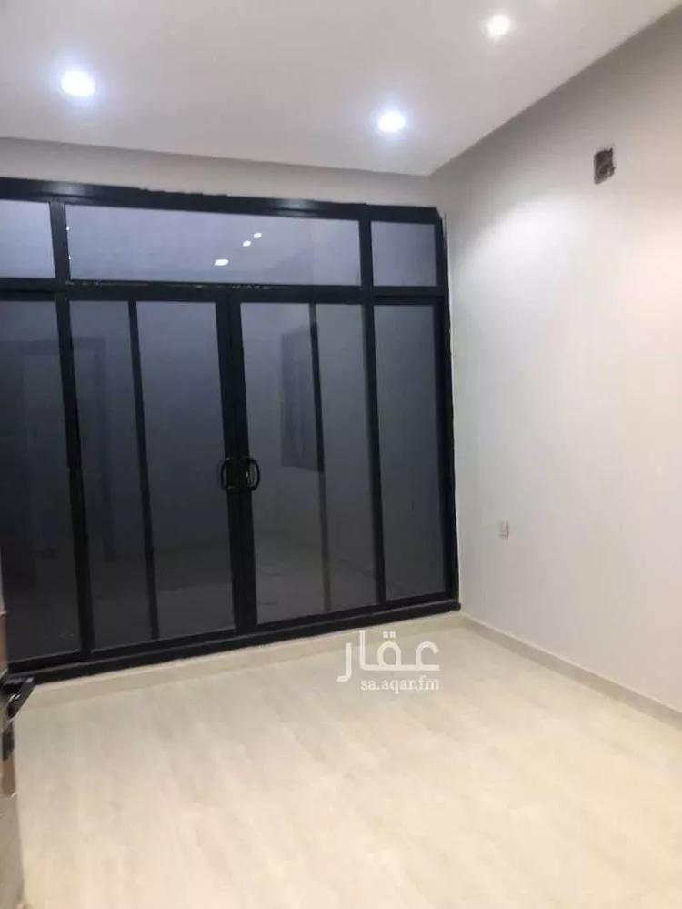 دور للبيع في شارع أحمد بشناق, حي الرمال, مدينة الرياض, منطقة الرياض صورة 3