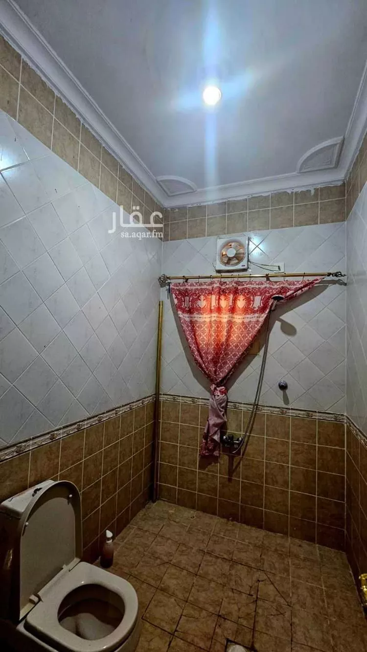 غرفة للإيجار في شارع تميم الداري ، حي المبعوث ، المدينة المنورة ، منطقة المدينة المنورة صورة 4