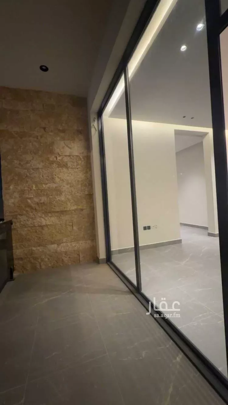 فيلا للبيع في شارع محمد بن عمر شيخان, حي العارض, مدينة الرياض, منطقة الرياض صورة 2