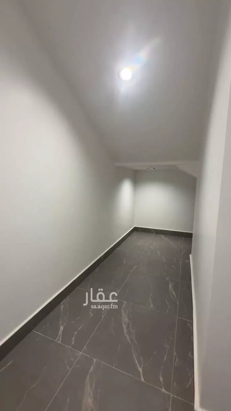 فيلا للبيع في شارع محمد بن عمر شيخان, حي العارض, مدينة الرياض, منطقة الرياض 15