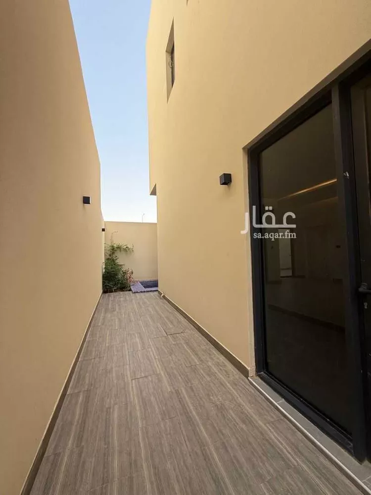 فيلا للبيع في شارع محمد بن عمر شيخان, حي العارض, مدينة الرياض, منطقة الرياض 13