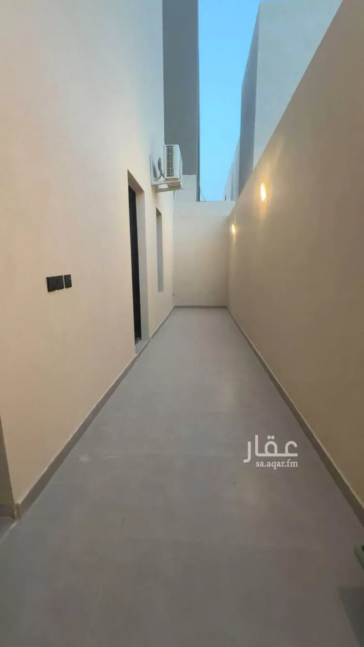 دور للبيع في شارع محمد علي مرداد, حي العارض, مدينة الرياض, منطقة الرياض 18