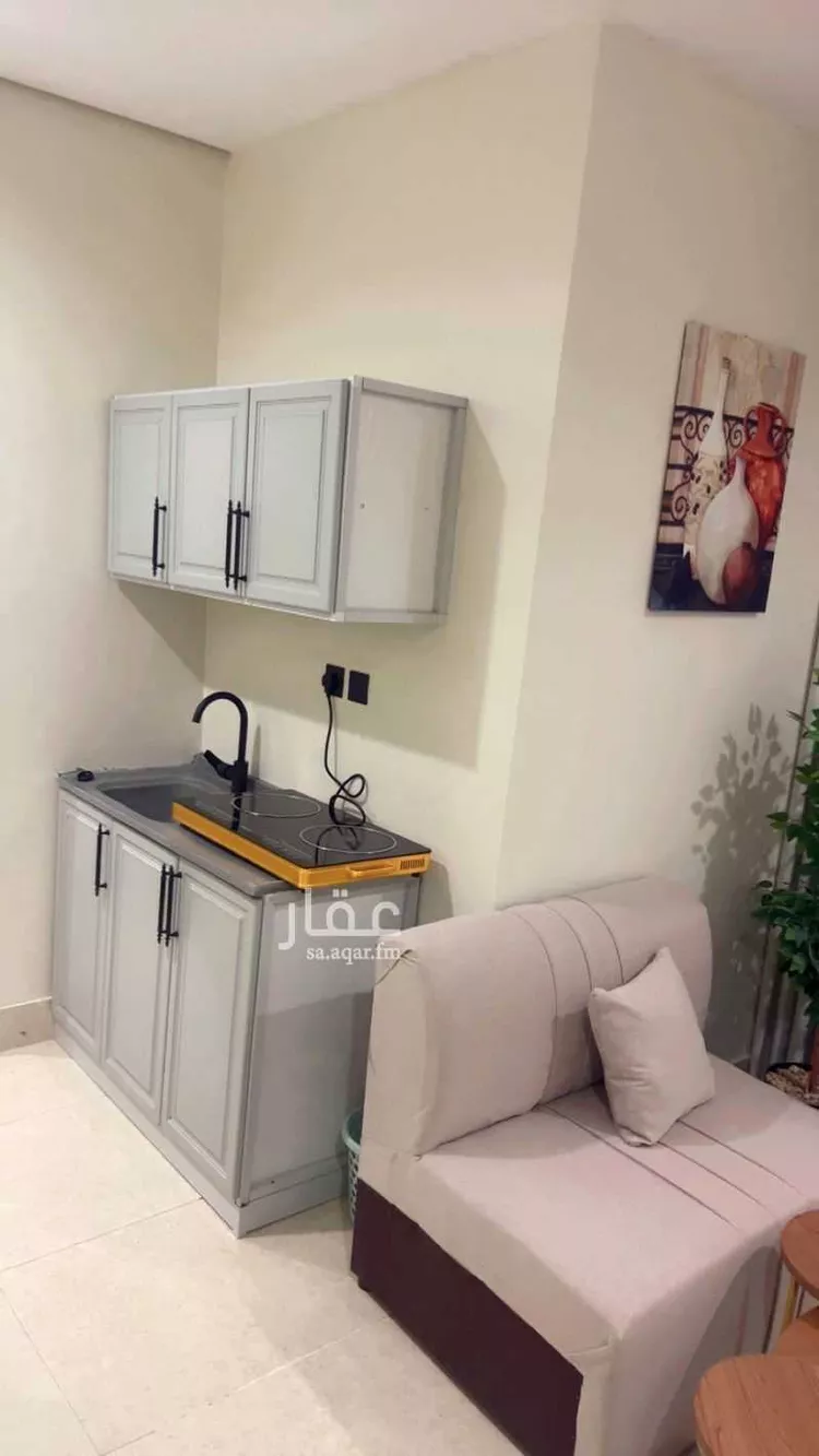 شقة للإيجار في شارع مدائن صالح, حي الحمراء, مدينة الخبر, المنطقة الشرقية 12