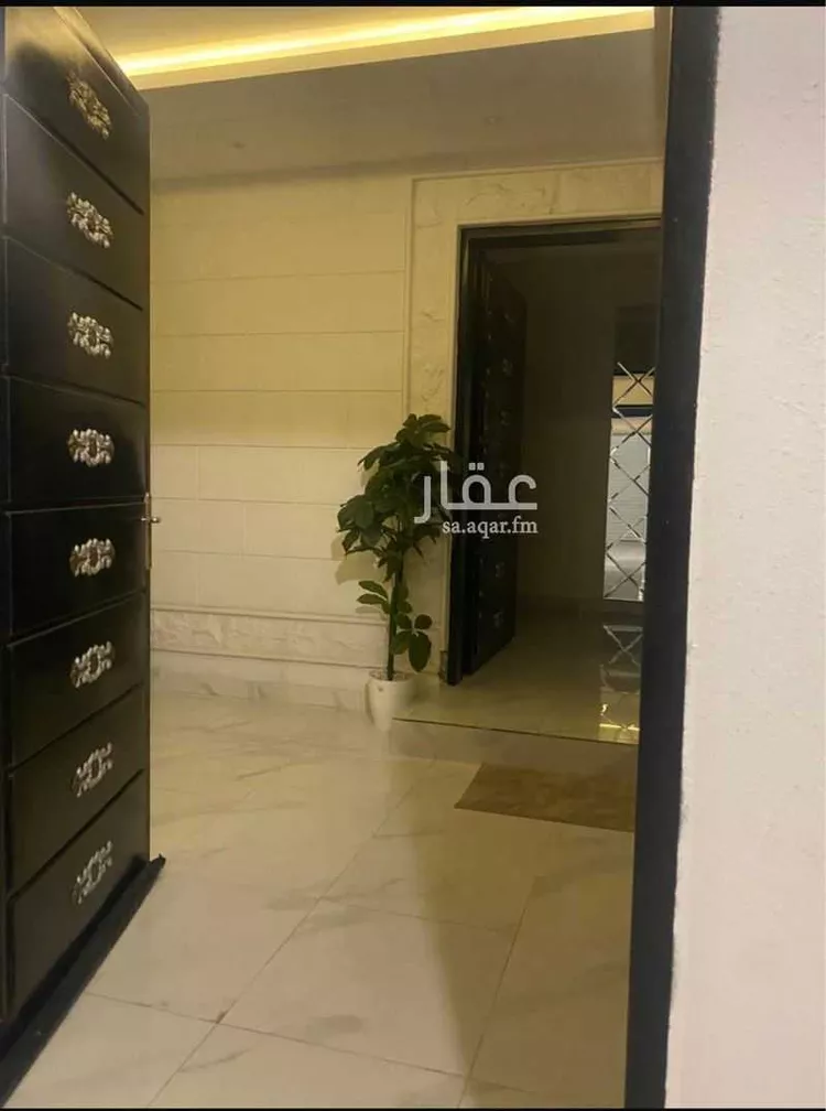 فيلا للبيع في شارع الحسن بن ابراهيم, حي السعادة, مدينة الرياض, منطقة الرياض صورة 2
