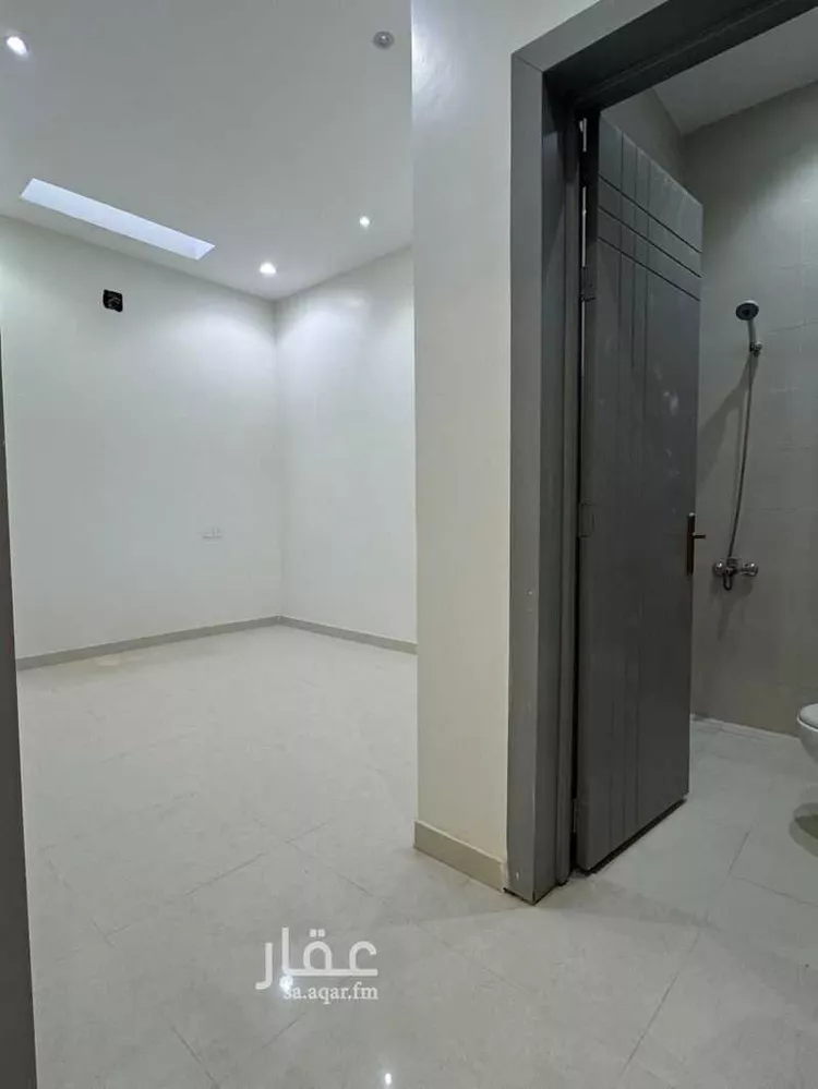 فيلا للبيع في شارع عمر الصفار, حي المرجان, مدينة الرياض, منطقة الرياض 9