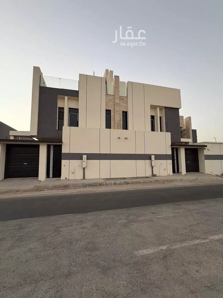 فيلا للبيع في شارع أبو سعيد الخدري, حي الشراع, مدينة جدة, منطقة مكة المكرمة 1 صورة