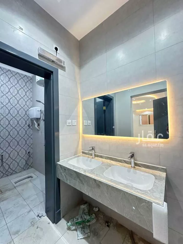 شقة للإيجار في شارع عكرمة بن عبيد الخولاني, حي العزيزية, مدينة المدينة المنورة, منطقة المدينة المنورة صورة 5