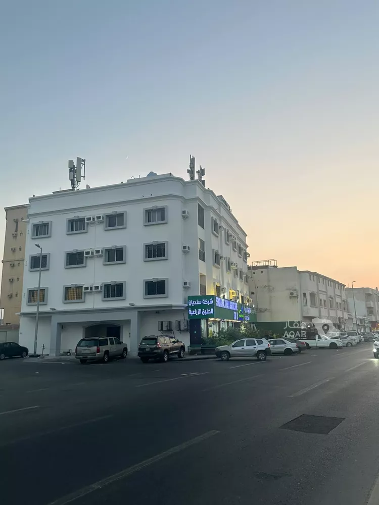 عمارة للإيجار في شارع الملك خالد , حي البغددية الشرقية, مدينة جدة, منطقة مكة المكرمة صورة 3