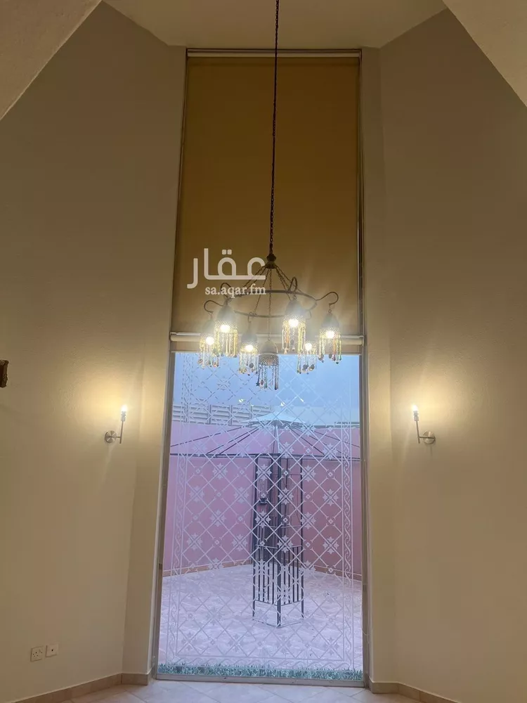 فيلا للبيع في شارع عبدالمحسن الطوسي, حي الروضة, مدينة الرياض, منطقة الرياض صورة 2