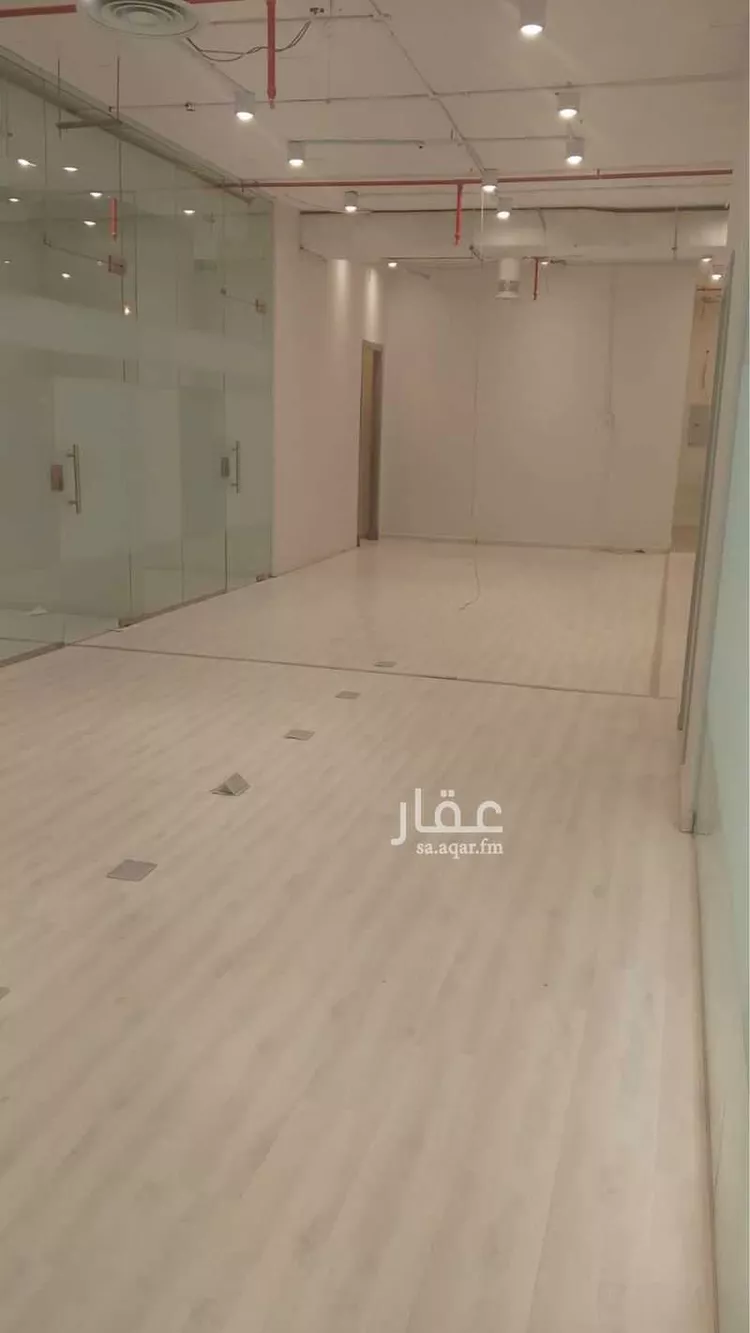مكتب تجاري للإيجار في شارع الثمامه, حي الندى, مدينة الرياض, منطقة الرياض 8