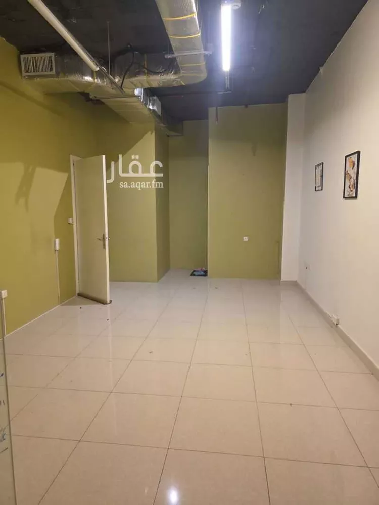 مكتب تجاري للإيجار في شارع الثمامه, حي الندى, مدينة الرياض, منطقة الرياض صورة 2