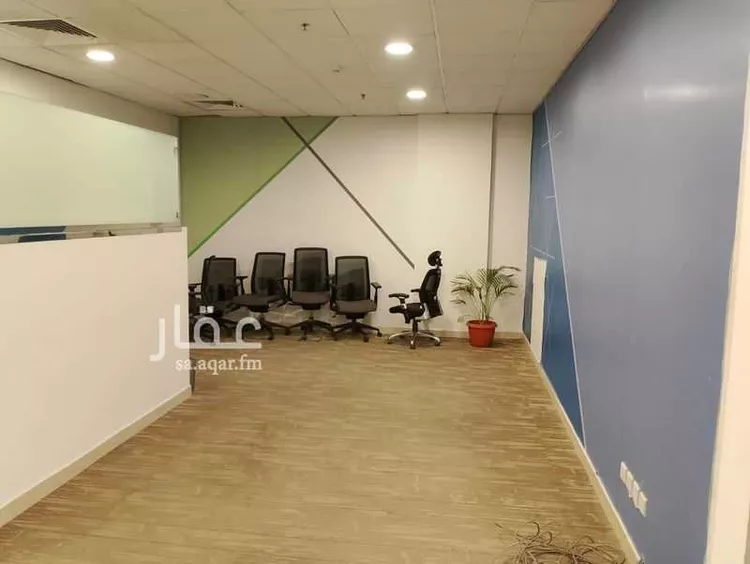 مكتب تجاري للإيجار في شارع الثمامه, حي الندى, مدينة الرياض, منطقة الرياض صورة 4