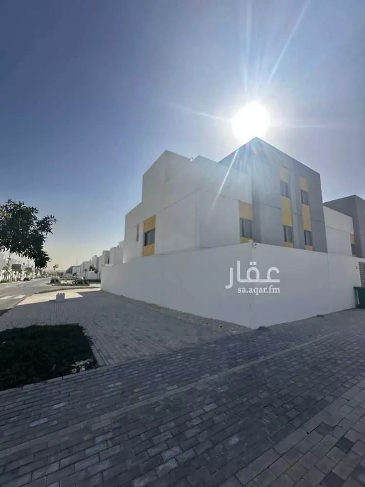 فيلا للبيع في شارع داوود العطار ، حي مطار الملك خالد الدولي ، الرياض ، منطقة الرياض صورة 3