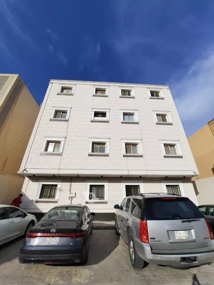 Apartment for Rent in Riyadh Al Malqa 10