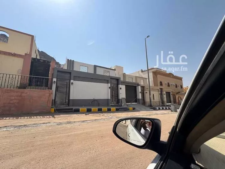 دور للبيع في شارع عبدالجليل ابن ابي اسعد, حي السلام, مدينة المدينة المنورة, منطقة المدينة المنورة صورة 2