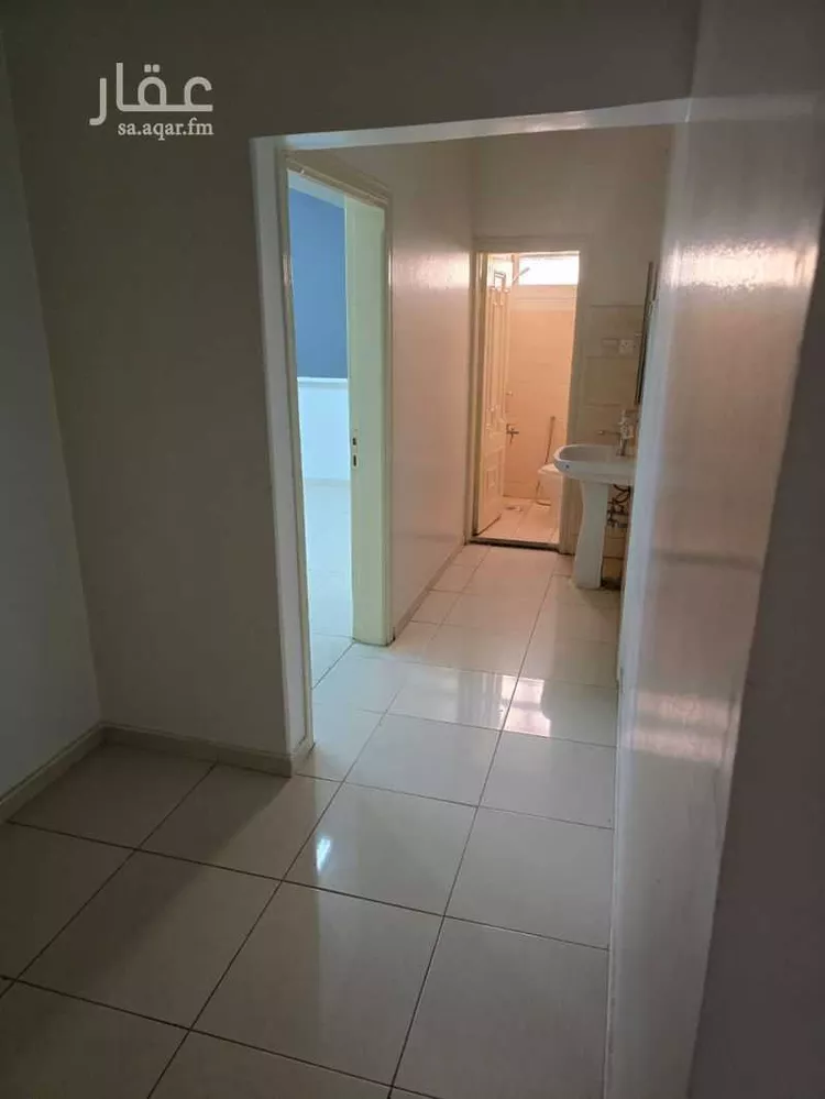 فيلا للإيجار في شارع أبان بن تغلب, حي الملك فيصل, مدينة الرياض, منطقة الرياض صورة 2