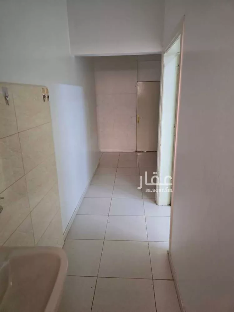 فيلا للإيجار في شارع أبان بن تغلب, حي الملك فيصل, مدينة الرياض, منطقة الرياض صورة 4