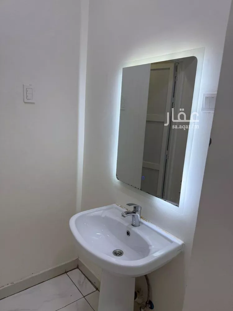 شقة للإيجار في شارع الخامس والعشرون, حي الثقبة, مدينة الخبر, المنطقة الشرقية