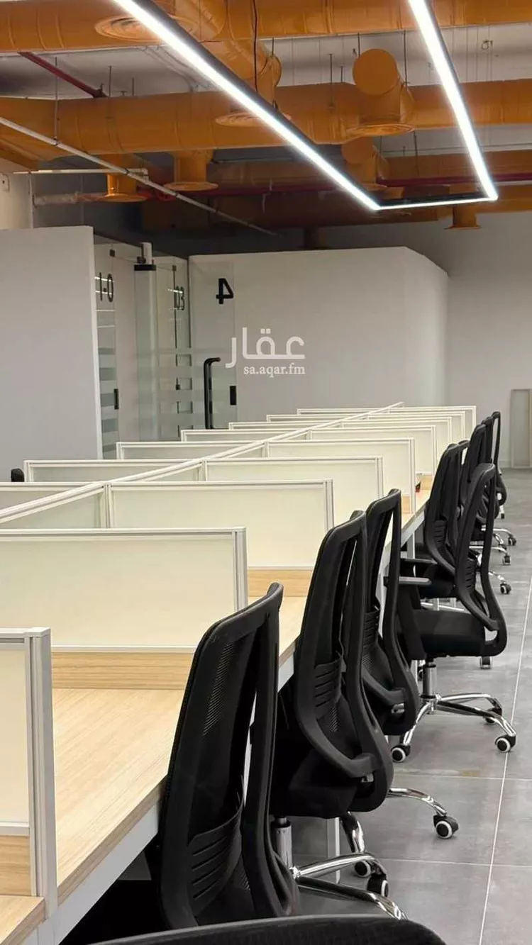 مكتب تجاري للإيجار في طريق الملك عبدالعزيز الفرعي ، حي العارض ، الرياض ، منطقة الرياض صورة 2