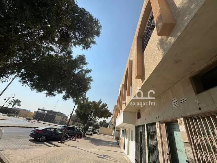 عمارة للإيجار في شارع حاتم الطائي, حي الروضة, مدينة الرياض, منطقة الرياض صورة 2