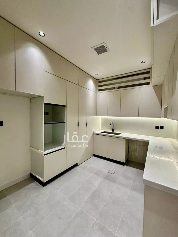 دور للبيع في شارع رقم 452, حي النرجس, مدينة الرياض, منطقة الرياض صورة 3