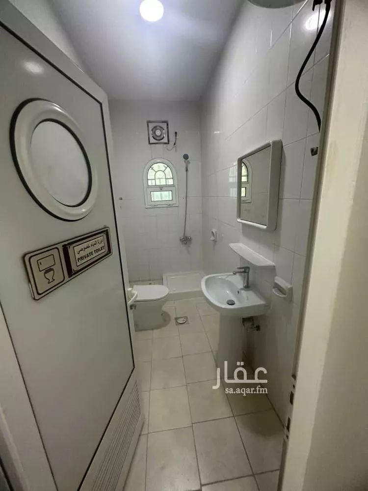 عمارة للإيجار في شارع السابع عشر, حي الخبرالشمالية, مدينة الخبر, المنطقة الشرقية صورة 3