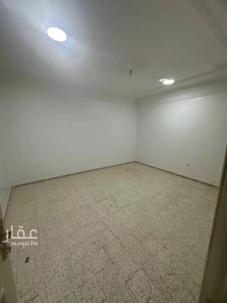 عمارة للإيجار في شارع السابع عشر, حي الخبرالشمالية, مدينة الخبر, المنطقة الشرقية صورة 3