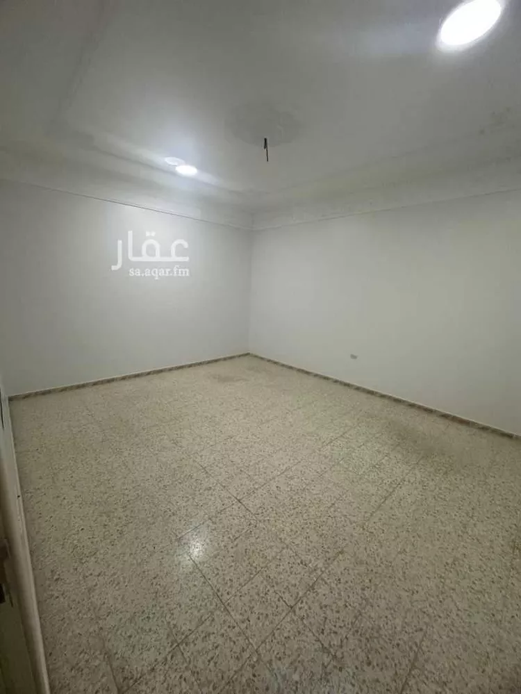 عمارة للإيجار في شارع السابع عشر, حي الخبرالشمالية, مدينة الخبر, المنطقة الشرقية صورة 4