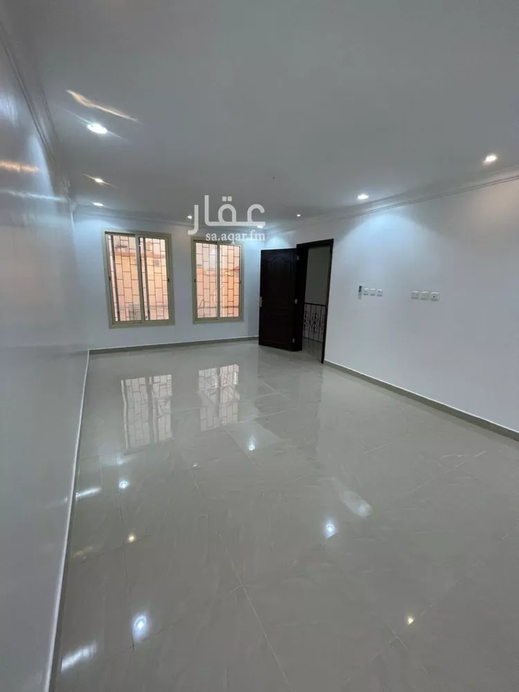 فيلا للبيع في شارع بن ابي البر, حي الندى, مدينة الدمام, المنطقة الشرقية صورة 4