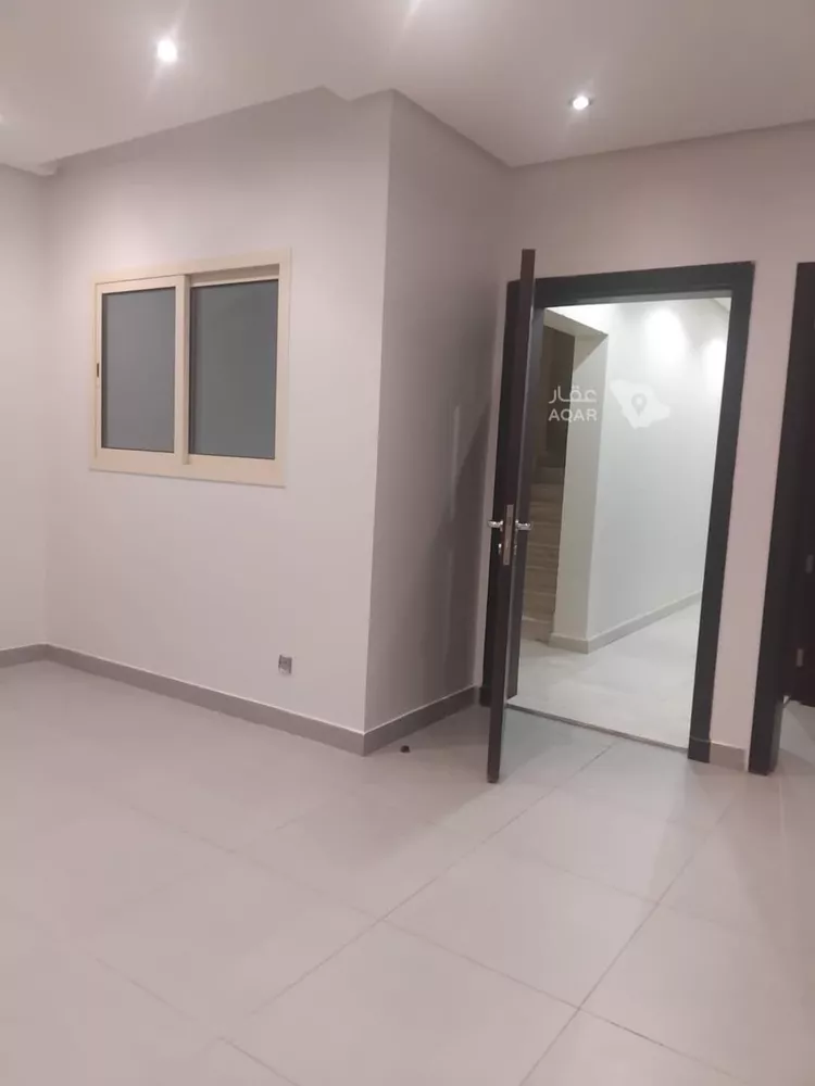 شقة للإيجار في شارع الرقعى, حي الحمراء, مدينة الخبر, المنطقة الشرقية 3