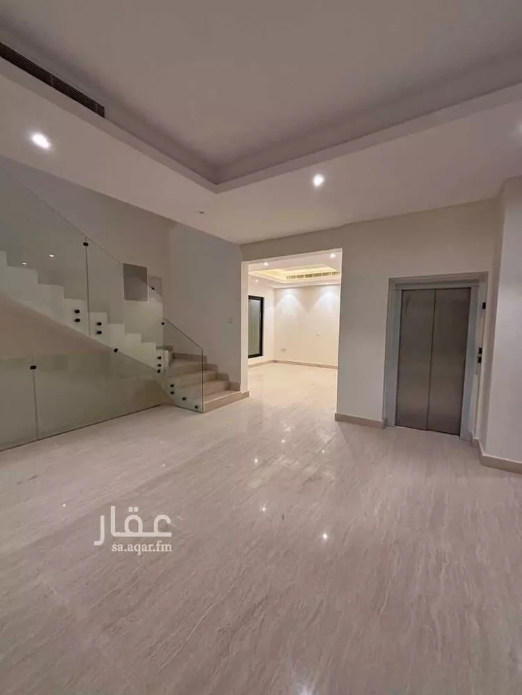 فيلا للبيع في شارع رقم 542, حي الملقا, مدينة الرياض, منطقة الرياض 16