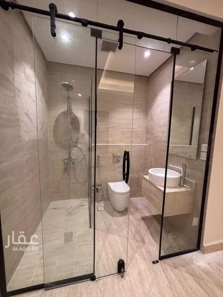 فيلا للبيع في شارع رقم 542, حي الملقا, مدينة الرياض, منطقة الرياض 24