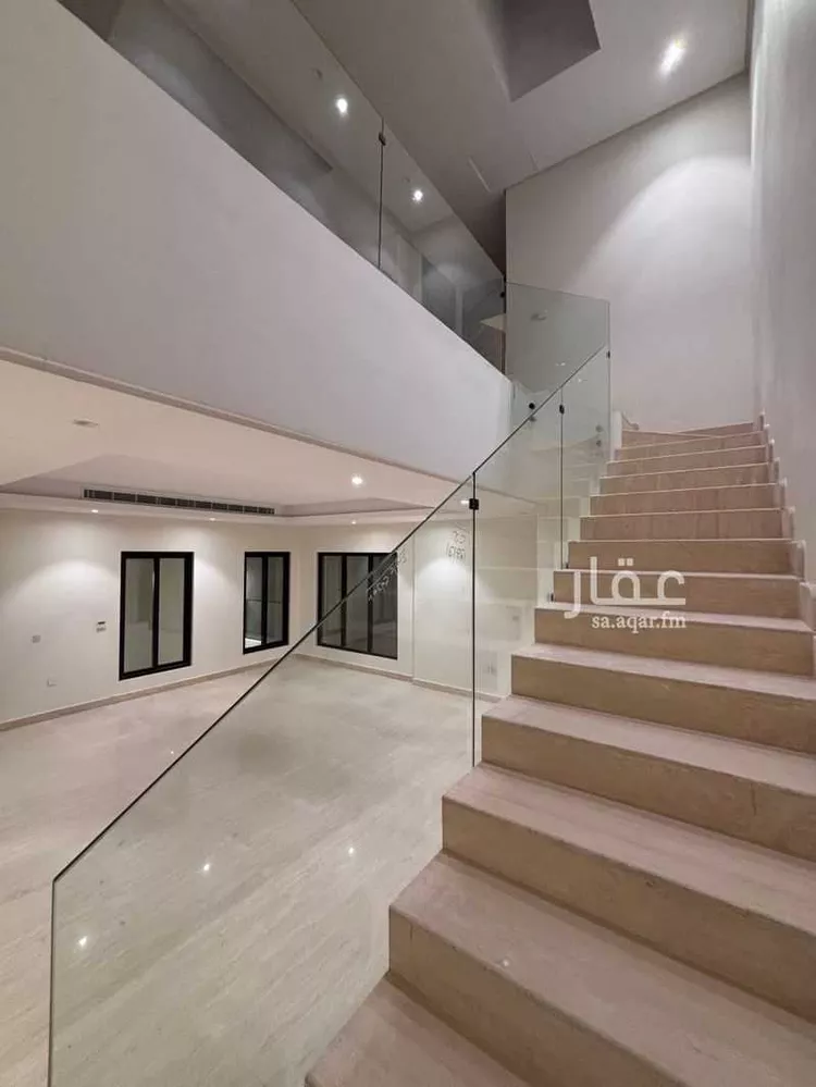 فيلا للبيع في شارع رقم 542, حي الملقا, مدينة الرياض, منطقة الرياض 21