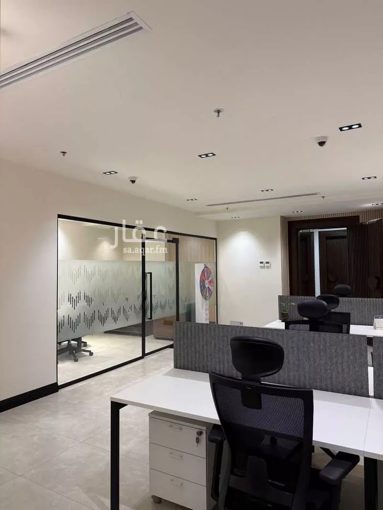 مكتب تجاري للإيجار في شارع بحر العرب, حي الخليج, مدينة الرياض, منطقة الرياض صورة 4