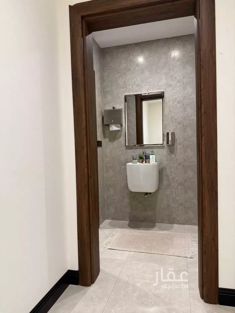 Commercial Office for Rent in Riyadh Al Khaleej صورة 4