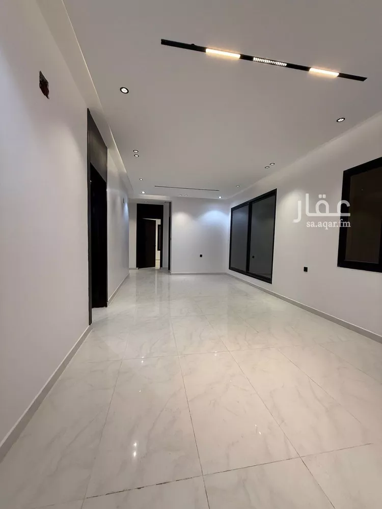 دور للبيع في شارع إبراهيم بن إدريس المالكي, حي الرمال, مدينة الرياض, منطقة الرياض صورة 5