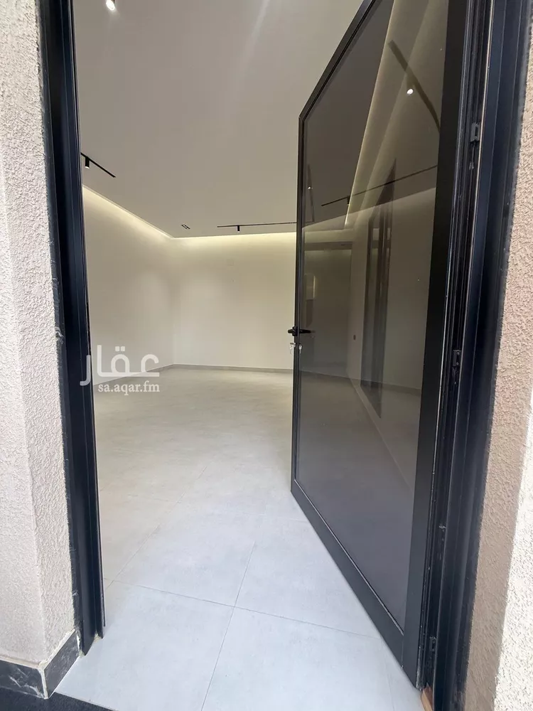 دور للبيع في شارع محمد بن عجلان, حي الرمال, مدينة الرياض, منطقة الرياض