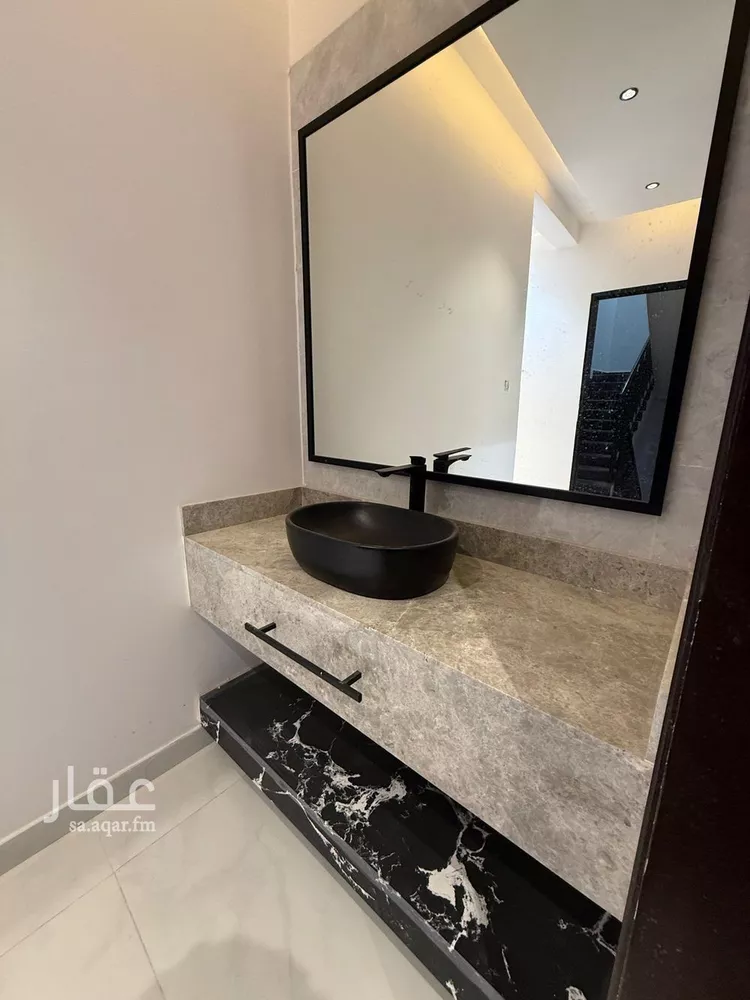 دور للبيع في شارع إبراهيم بن إدريس المالكي, حي الرمال, مدينة الرياض, منطقة الرياض صورة 4