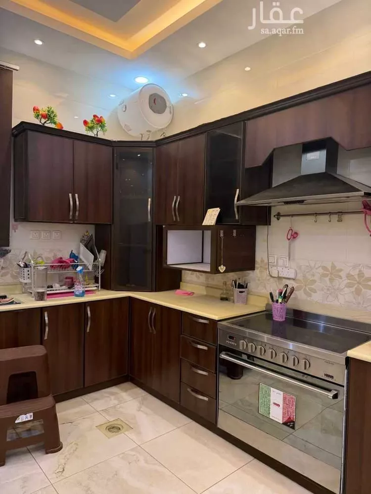 فيلا للبيع في شارع عمرو الكندي, حي عرقة, مدينة الرياض, منطقة الرياض 14