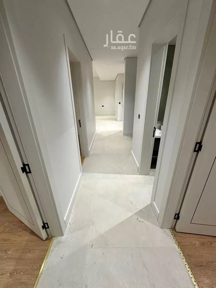 Floor for Rent in Riyadh Al Olaya 10