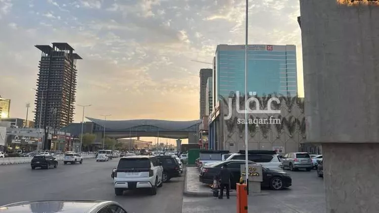 مكتب تجاري للإيجار في شارع انس بن مالك, حي الياسمين, مدينة الرياض, منطقة الرياض صورة 2
