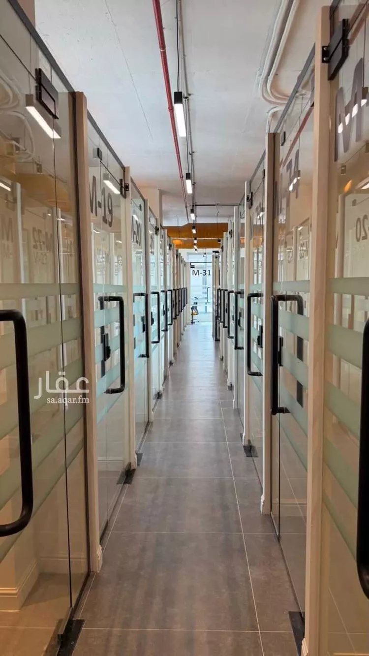 مكتب تجاري للإيجار في شارع خريص الفرعي, حي الروضة, مدينة الرياض, منطقة الرياض صورة 5
