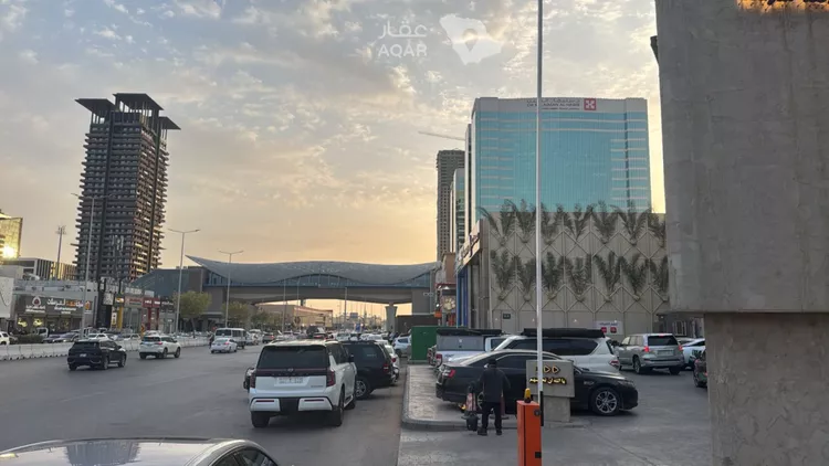 مكتب تجاري للإيجار في شارع انس بن مالك, حي الياسمين, مدينة الرياض, منطقة الرياض 6