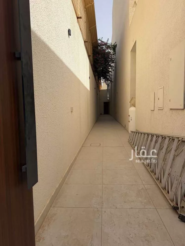 فيلا للإيجار في شارع محمد الطيب بن صالح التونسي, حي عرقة, مدينة الرياض, منطقة الرياض 6