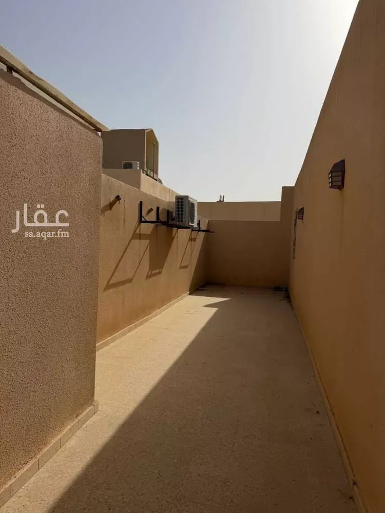 فيلا للبيع في شارع عمرو الكندي, حي عرقة, مدينة الرياض, منطقة الرياض 21
