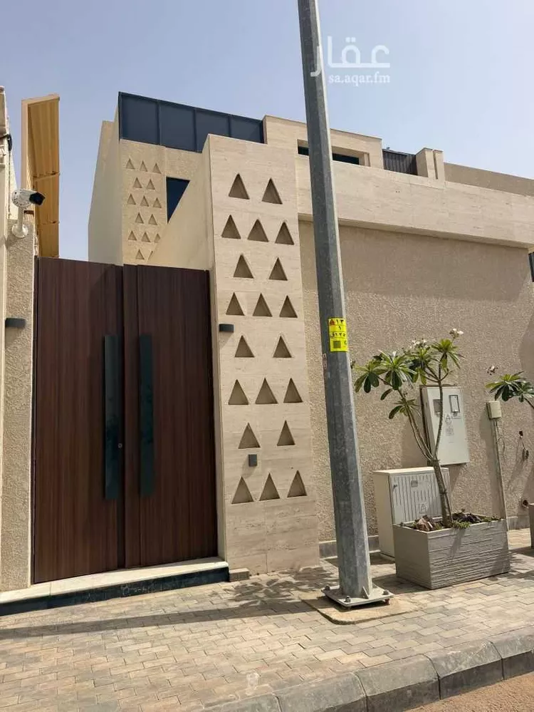 فيلا للإيجار في شارع محمد الطيب بن صالح التونسي, حي عرقة, مدينة الرياض, منطقة الرياض 13