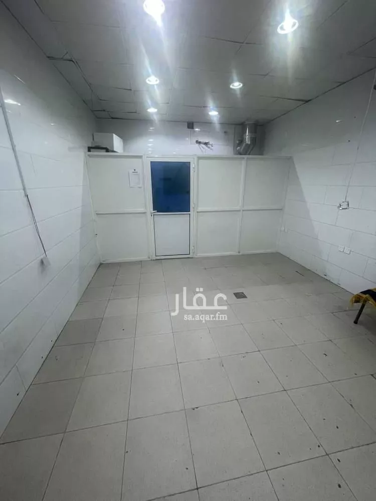 محل للإيجار في شارع طريق الملك عبدالله الفرعي, حي القبلتين, مدينة المدينة المنورة, منطقة المدينة المنورة صورة 4