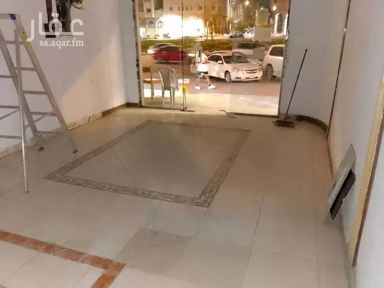 محل للإيجار في شارع طريق الملك عبدالله الفرعي, حي القبلتين, مدينة المدينة المنورة, منطقة المدينة المنورة صورة 2