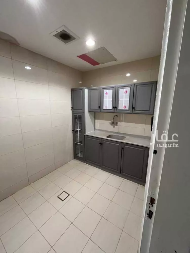 شقة للإيجار في شارع 10880168, حي العزيزية, مدينة خميس مشيط, منطقة عسير صورة 4