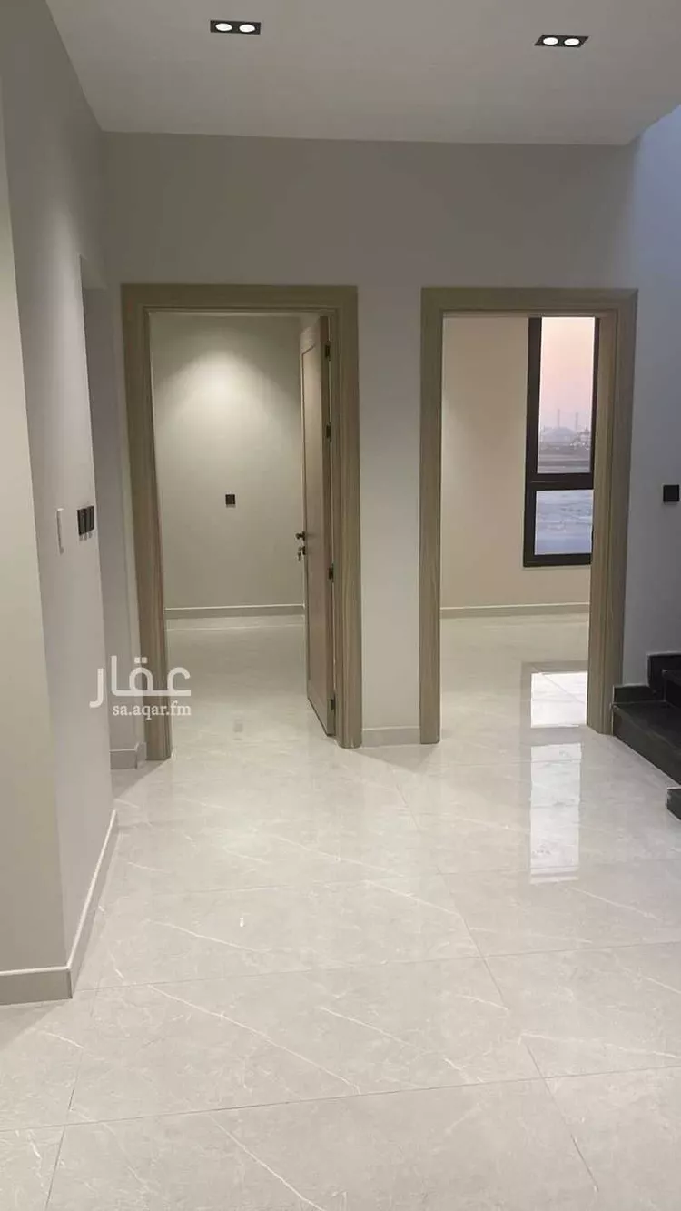 فيلا للبيع في شارع رفحاء, حي ضاحية الملك فهد, مدينة الدمام, المنطقة الشرقية 8